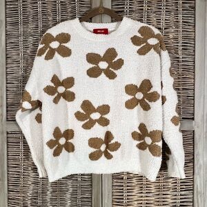 🤍 Cozy Floral Knit Sweater 🤍 Net. 153 in Ivory with mocha brown flowers size S.